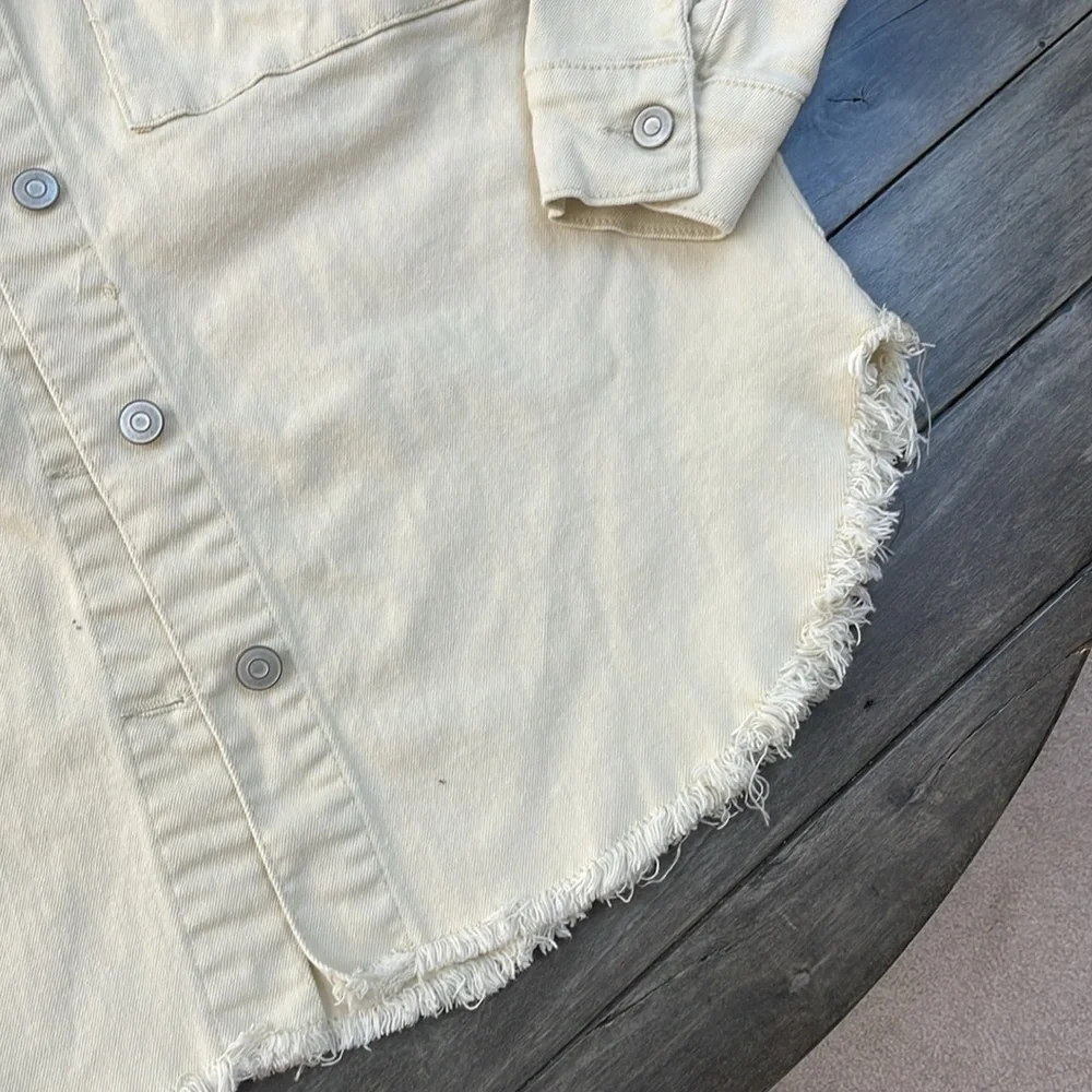 Shacket - Picture 2 of 5